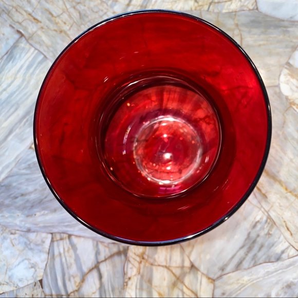 Beautiful Modern Red Glass Flower Vase Large - Picture 4 of 12